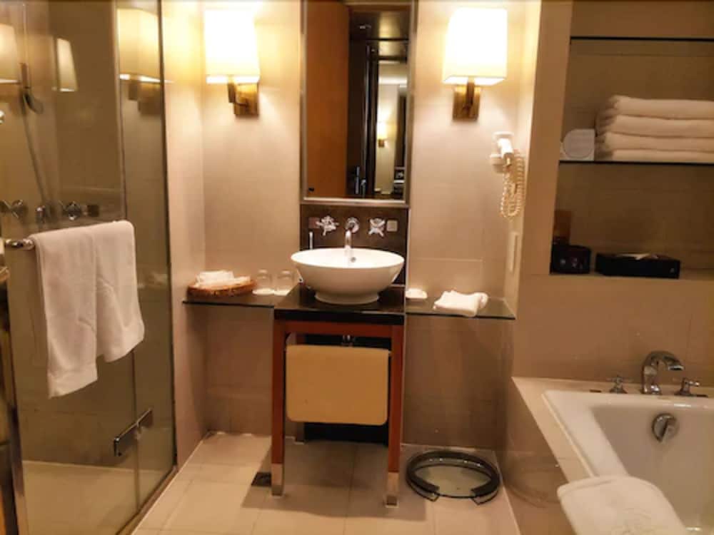 Jinling Resort Hotel Nanjing 38/39