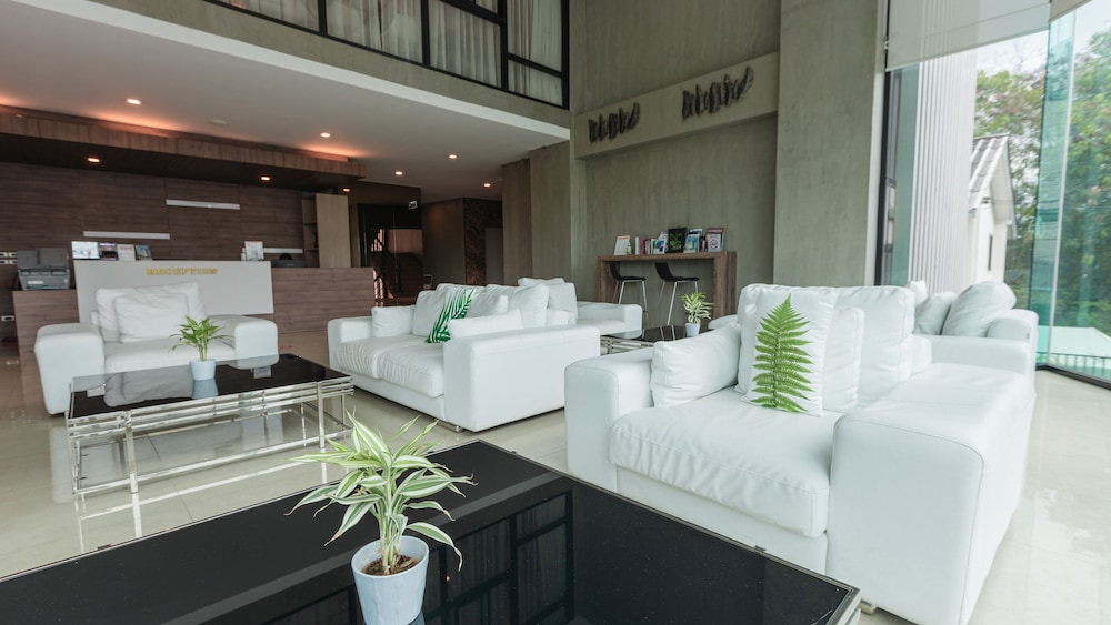 B2 Bangna Premier Hotel 37/43