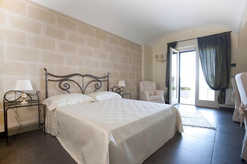 Al Mirador Resort 10/50