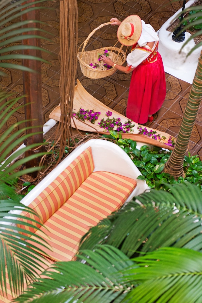 Monopol Hotel Tenerife 31/53