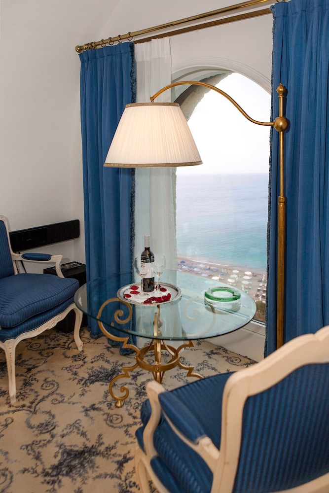 Grande Albergo Delle Rose 27/50