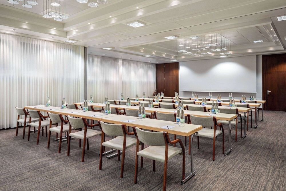 Ramada by Wyndham Baden du Parc 71/74