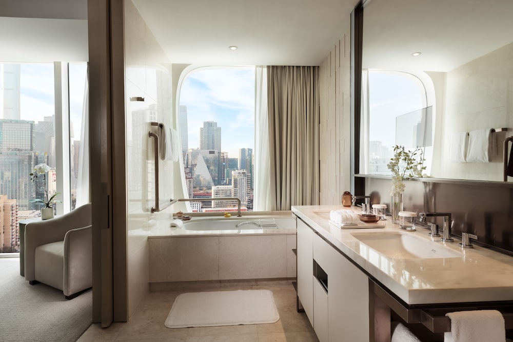 Conrad Beijing 17/85