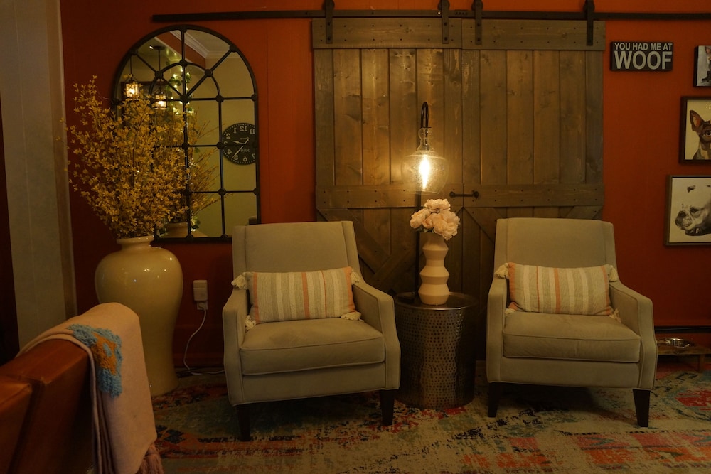 The Frogtown Inn 21/30