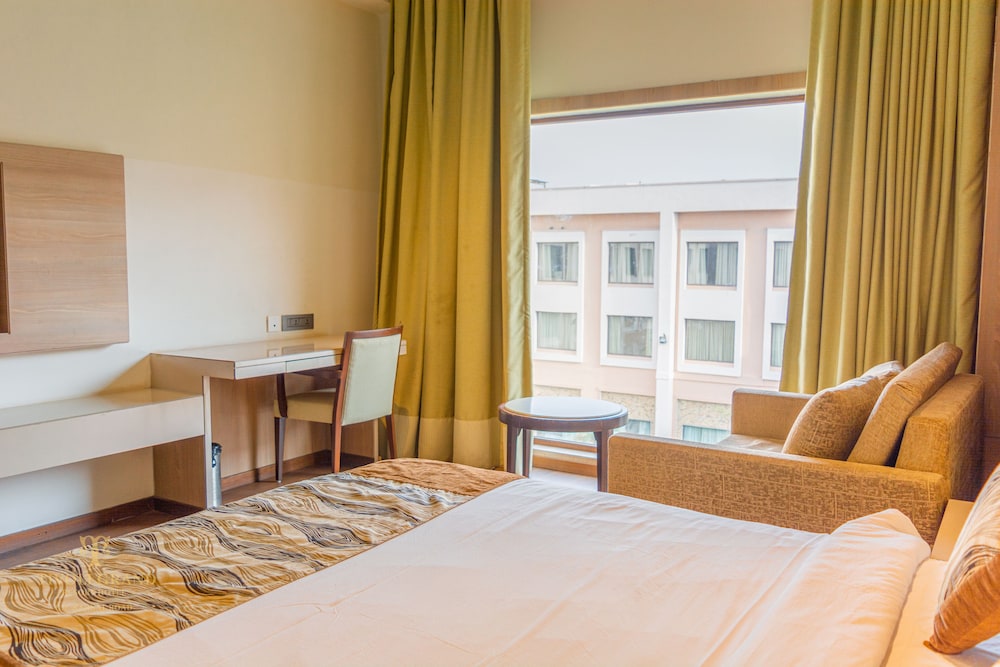 Tivoli Garden Resort 8/22