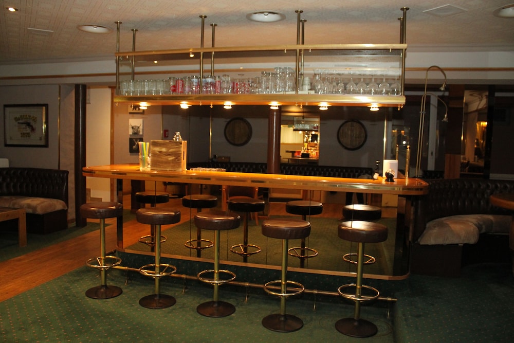 Grichting Hotel & Serviced Apartments 48/65