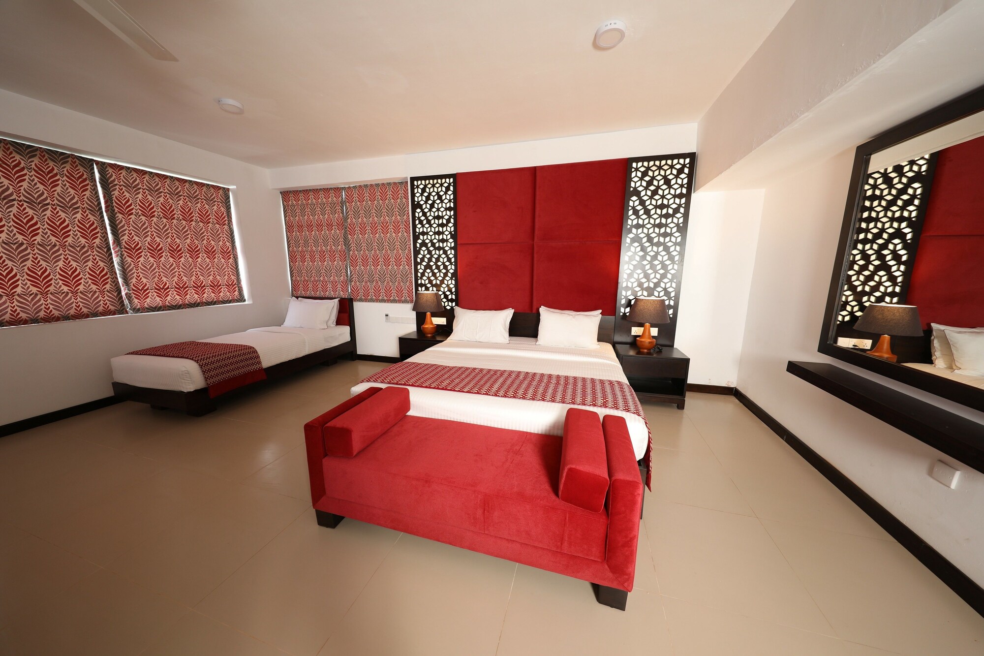EXECUTIVE, SUITE, SEA VIEW