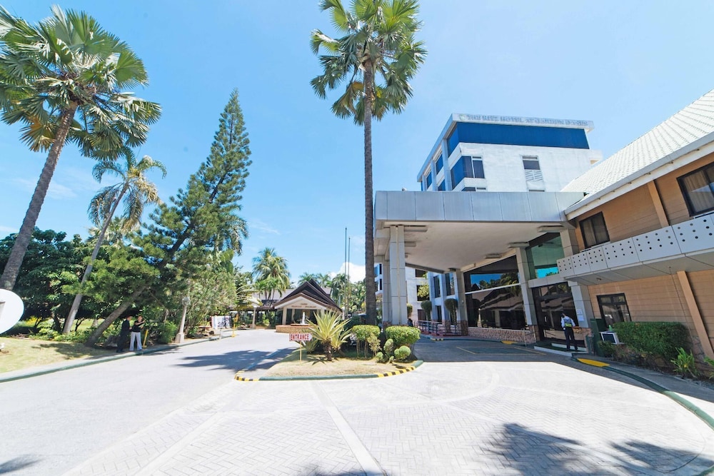 The Ritz Hotel At Garden Oases 5/33