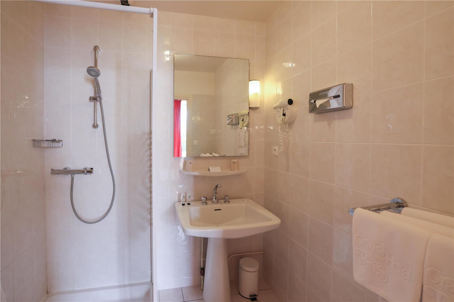 Best Western Grand Hotel De Paris 13/14