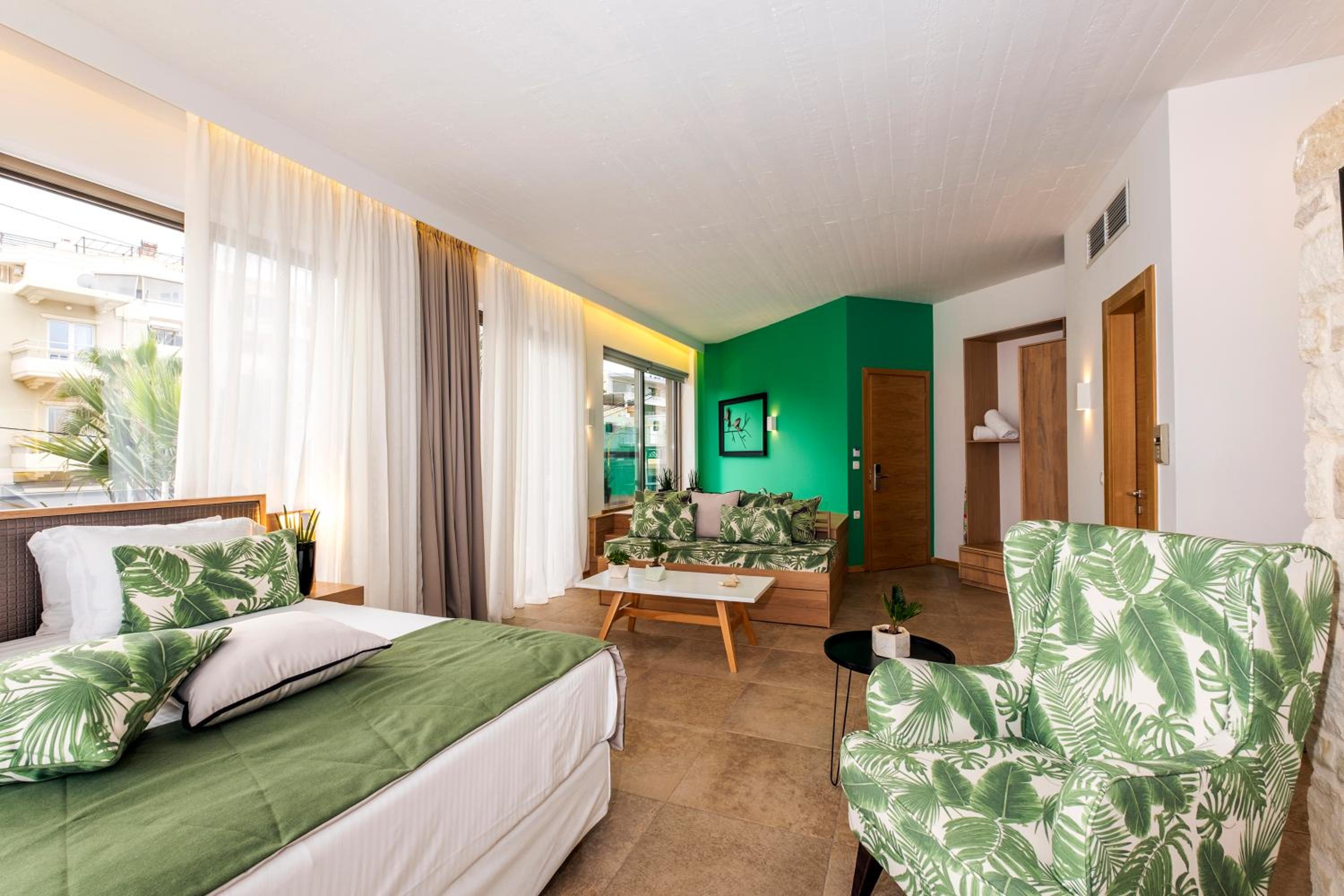 Kalamaki Luxury Suites 17/51