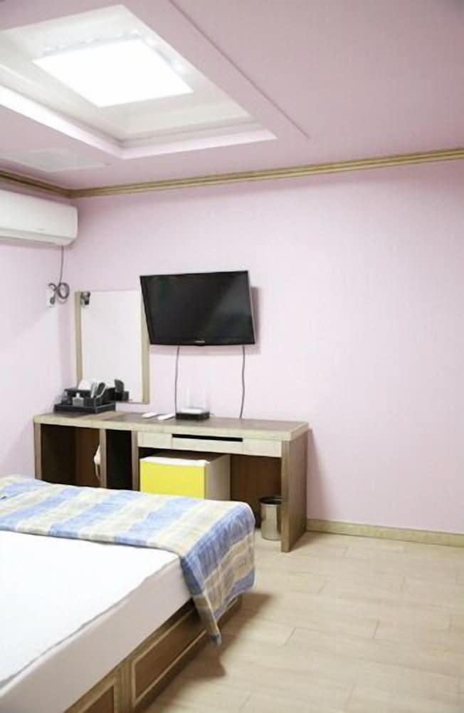 Moiri Guesthouse - Hostel 14/26