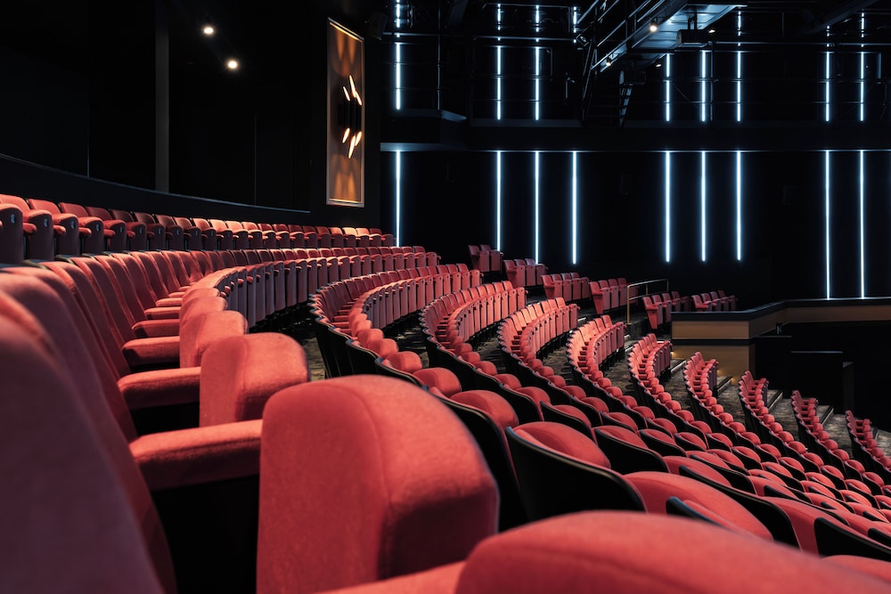 Theaterhotel de Oranjerie 56/61