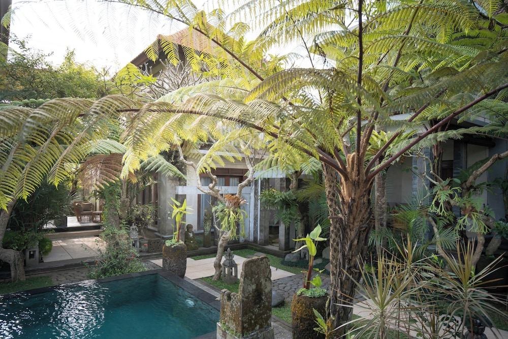 Prabhu Ubud Villa 24/37