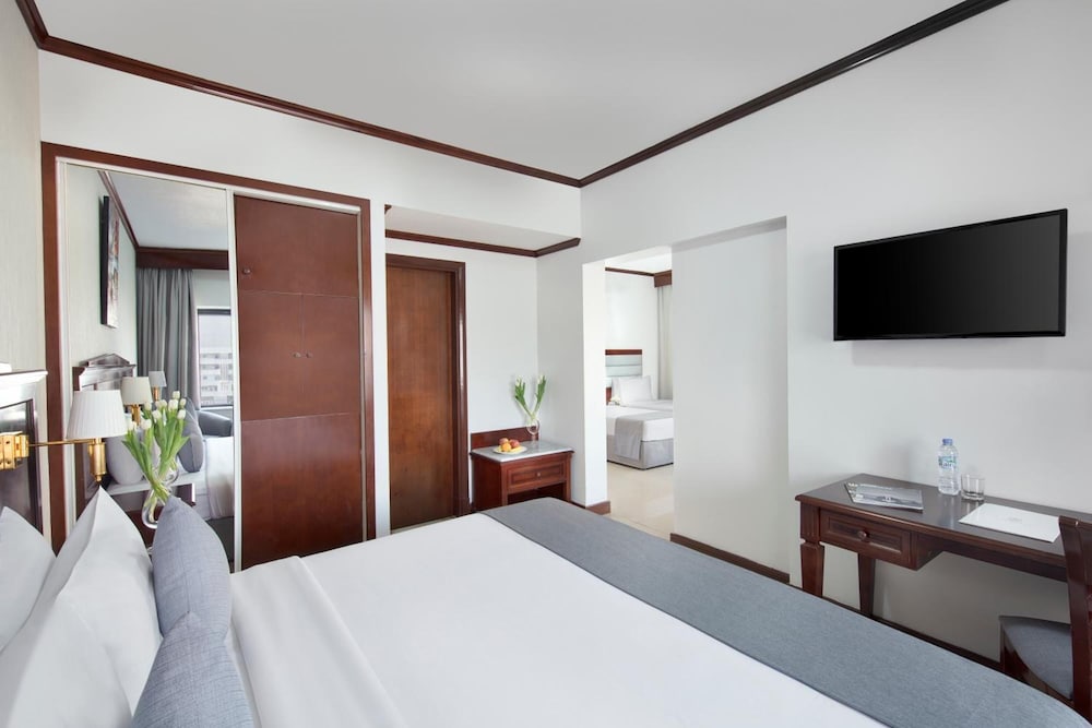 Admiral Plaza Hotel 13/37