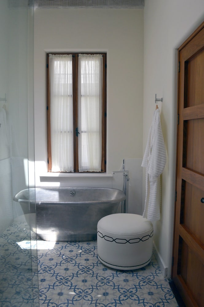 Hotel Casa Blanca 7 68/68