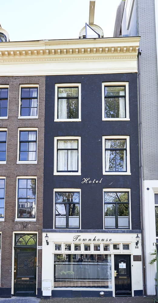The Townhouse Hotel 1/32