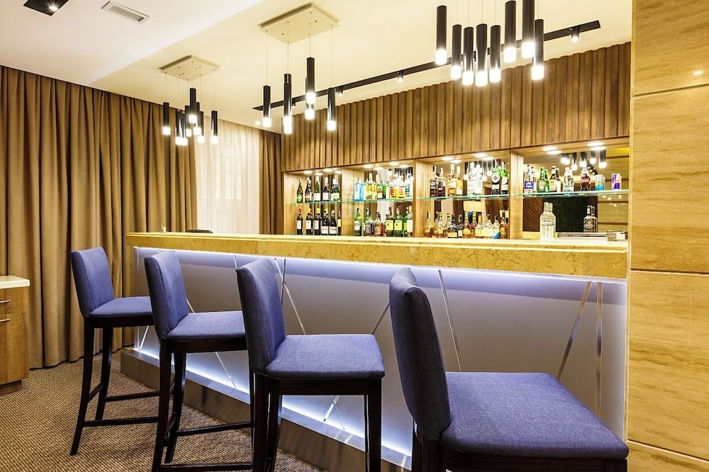 Renion Hills Hotel 50/58