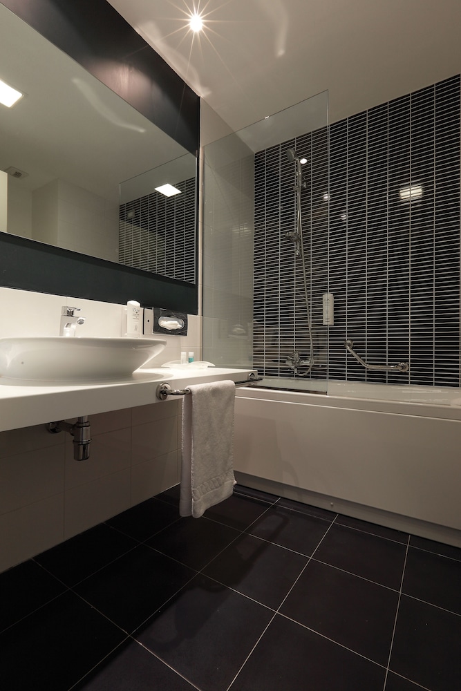 Holiday Inn Milan Nord Zara 31/66