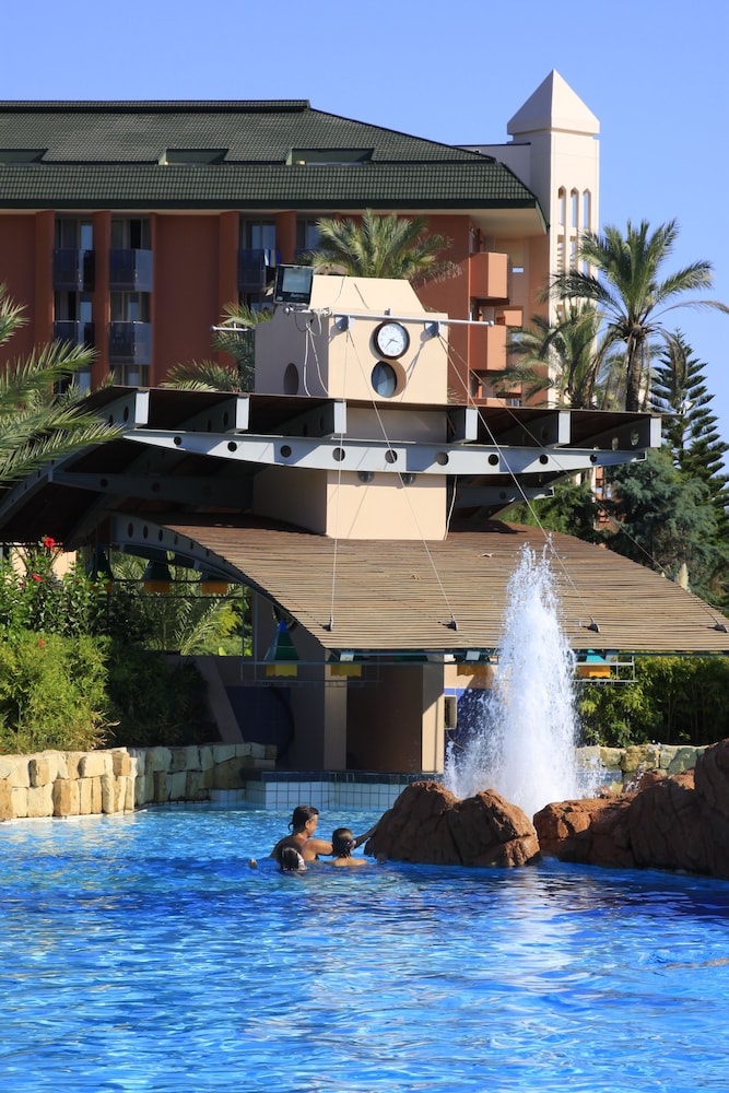 Pegasos Resort 6/74