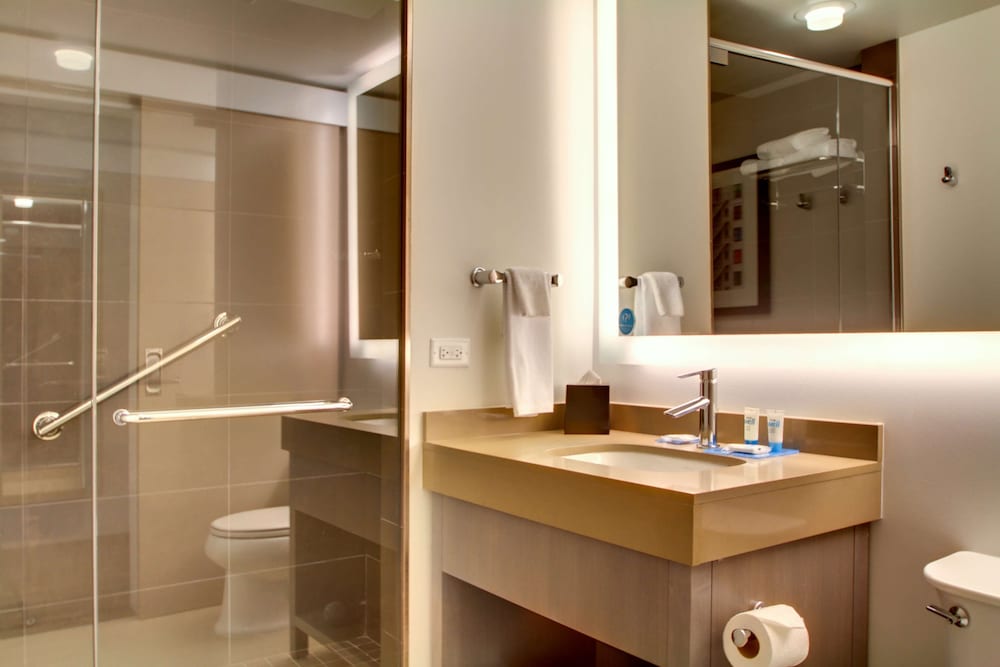 Hyatt House Chicago/Evanston 19/65