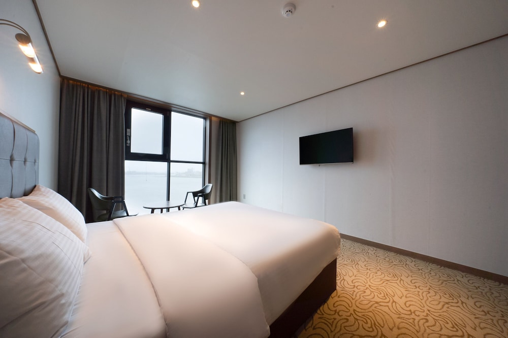 Sunrise Hotel Sungsan 29/62