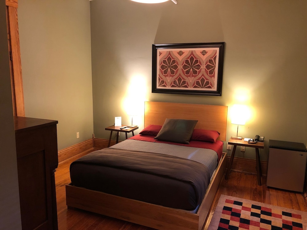 Hotel Frederick 7/50