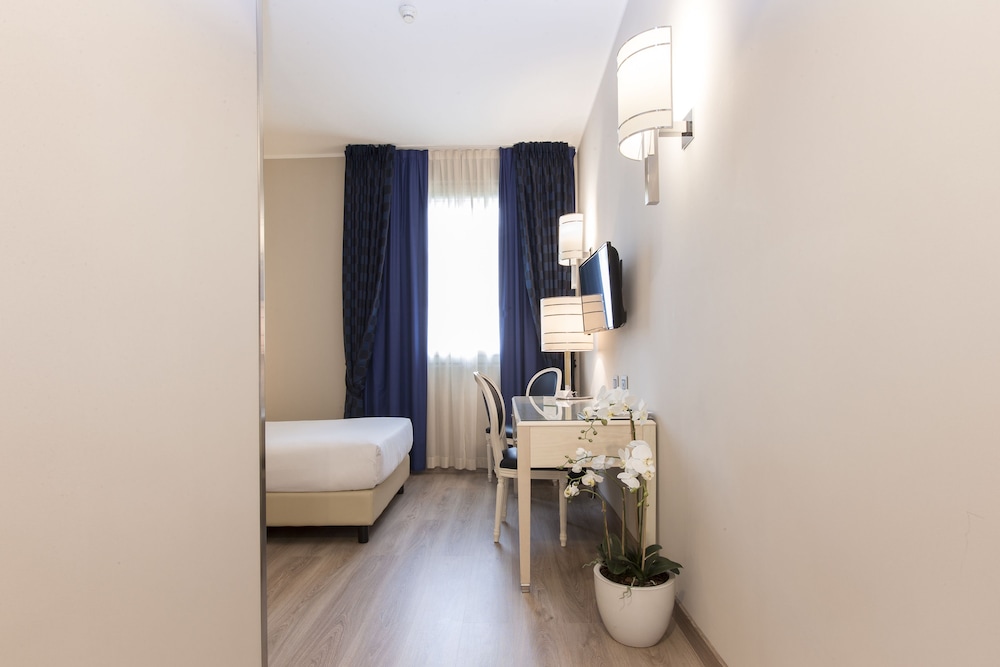 Just Hotel Lomazzo Fiera 31/36