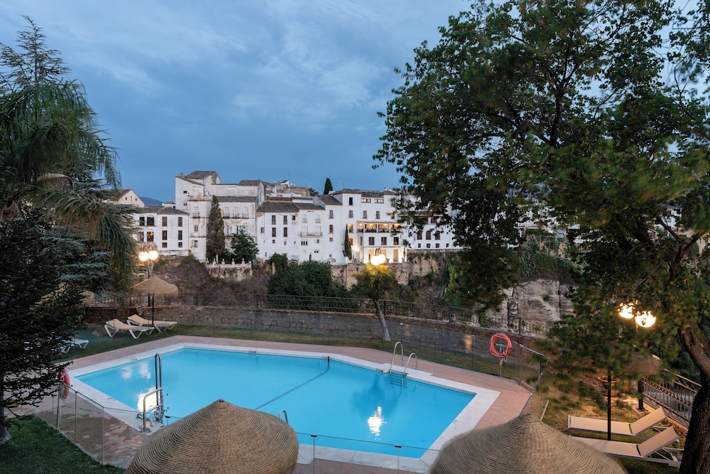 Parador De Ronda 69/71