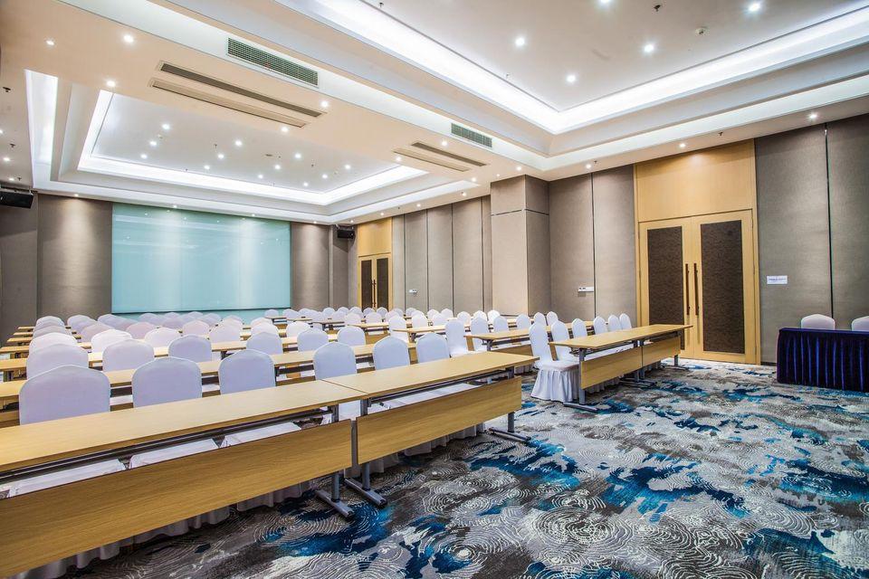 Atour Hotel (Jiangyin Binjiang Middle Road Sports Center) 25/28