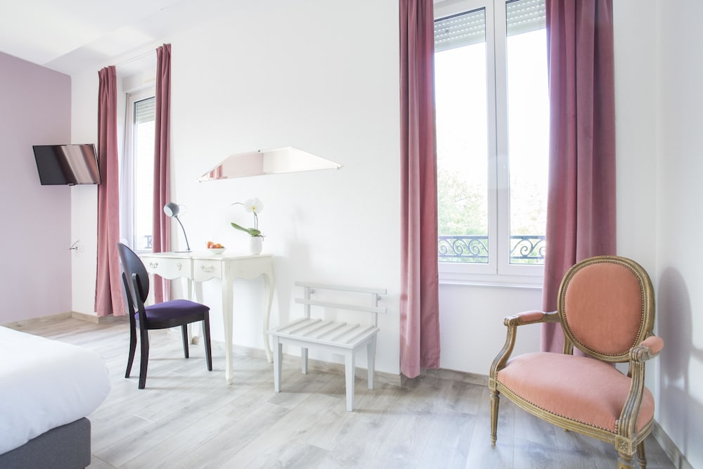 Hotel d Angleterre 29/50