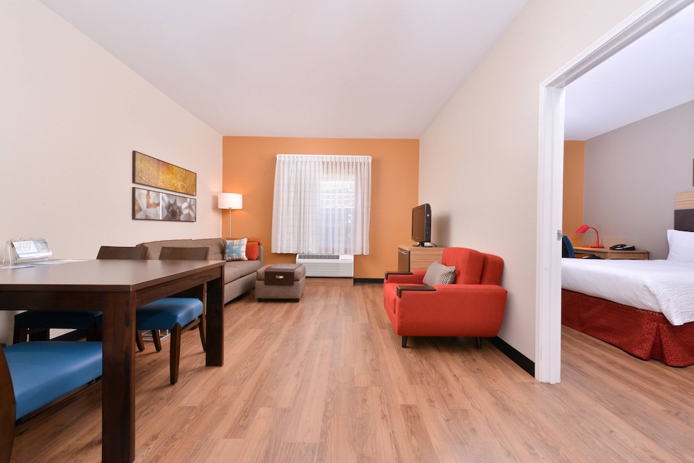 Towneplace Suites Ontario Airport 19/58