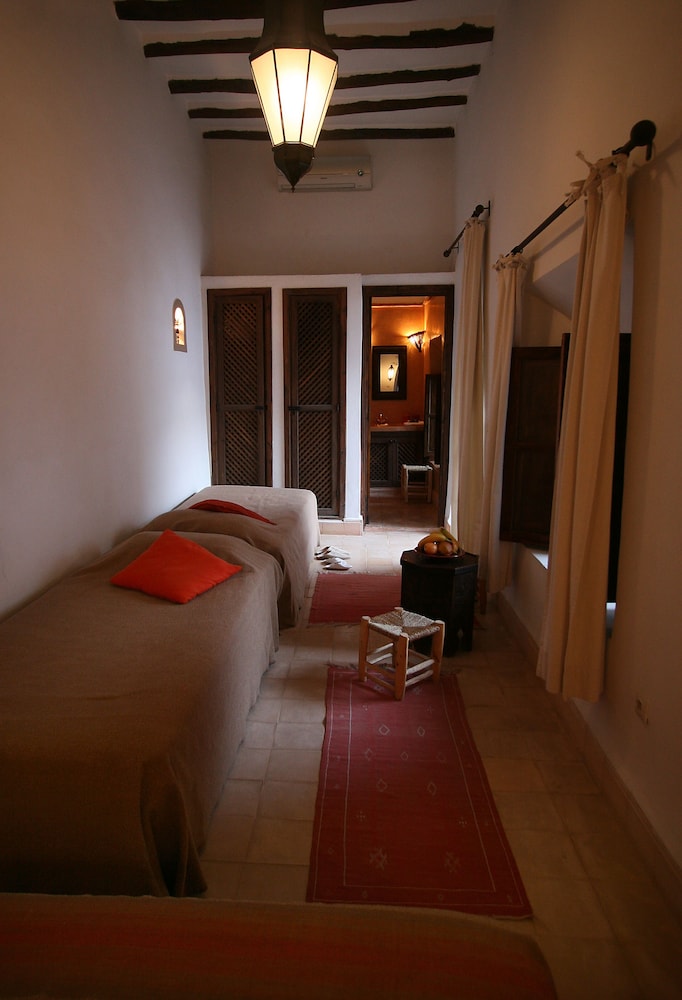 Riad Elixir 7/50