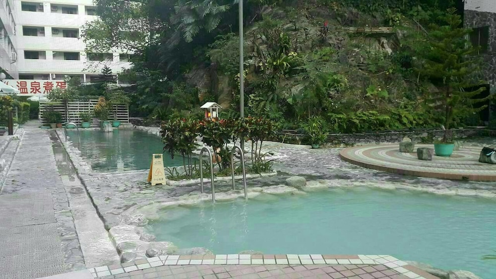 Yi-Sian Hot Spring Hotel 13/20