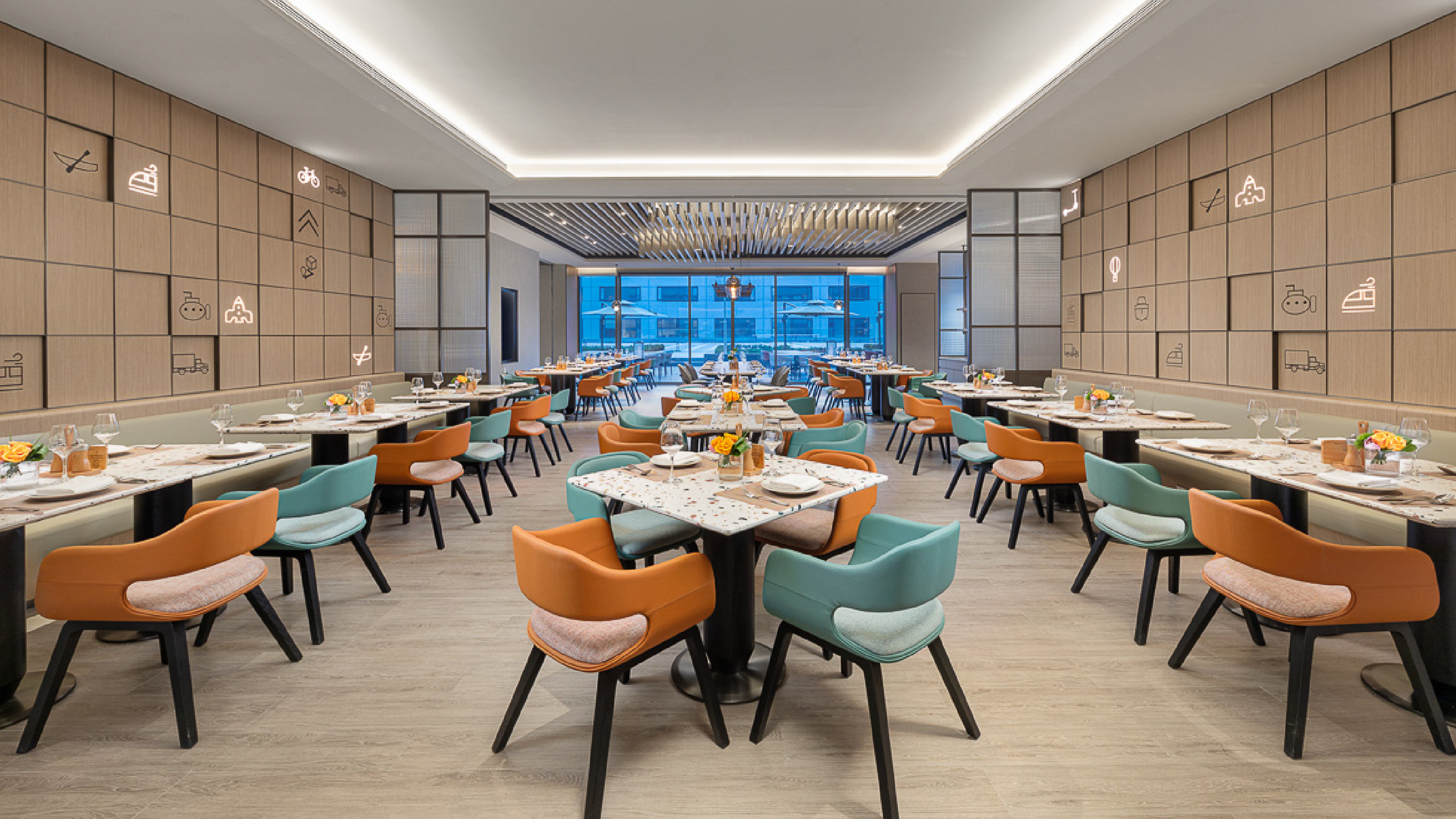 Holiday Inn Shanghai Pudong Airport 36/50