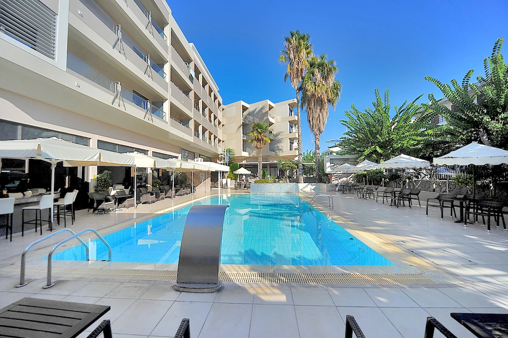 Saint Constantine Hotel 47/49