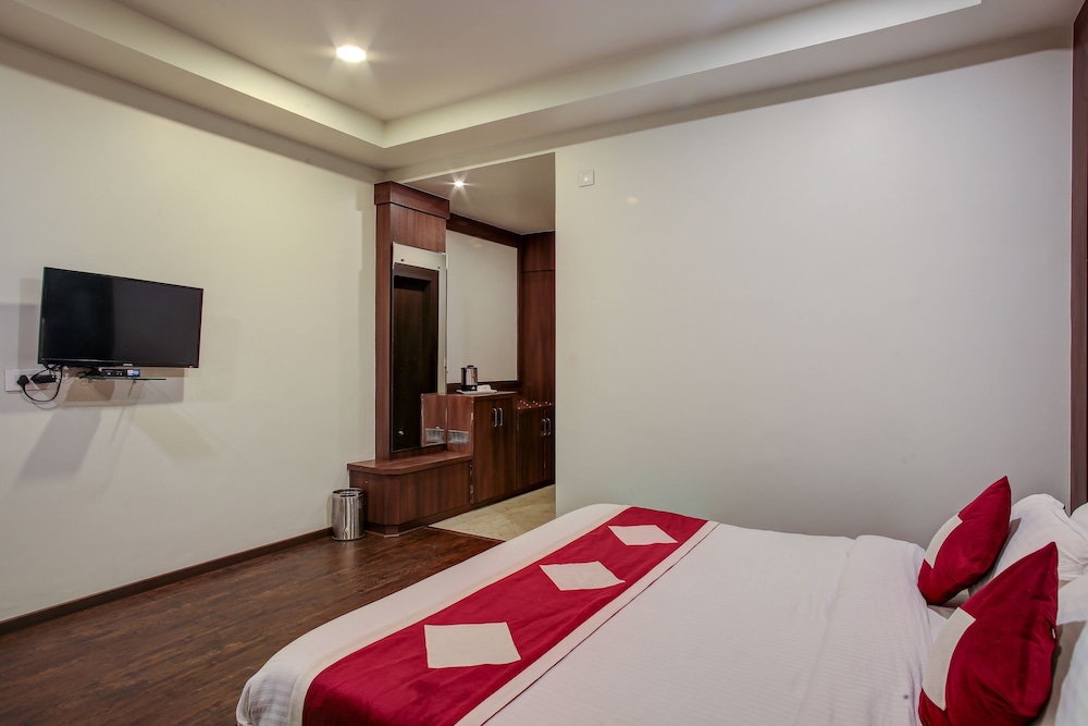 Hotel The Royal Krishna 14/47