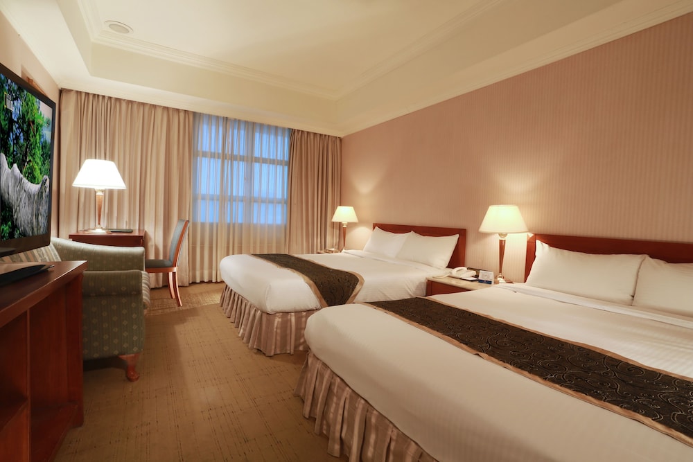 Grand Boss Hotel 16/46