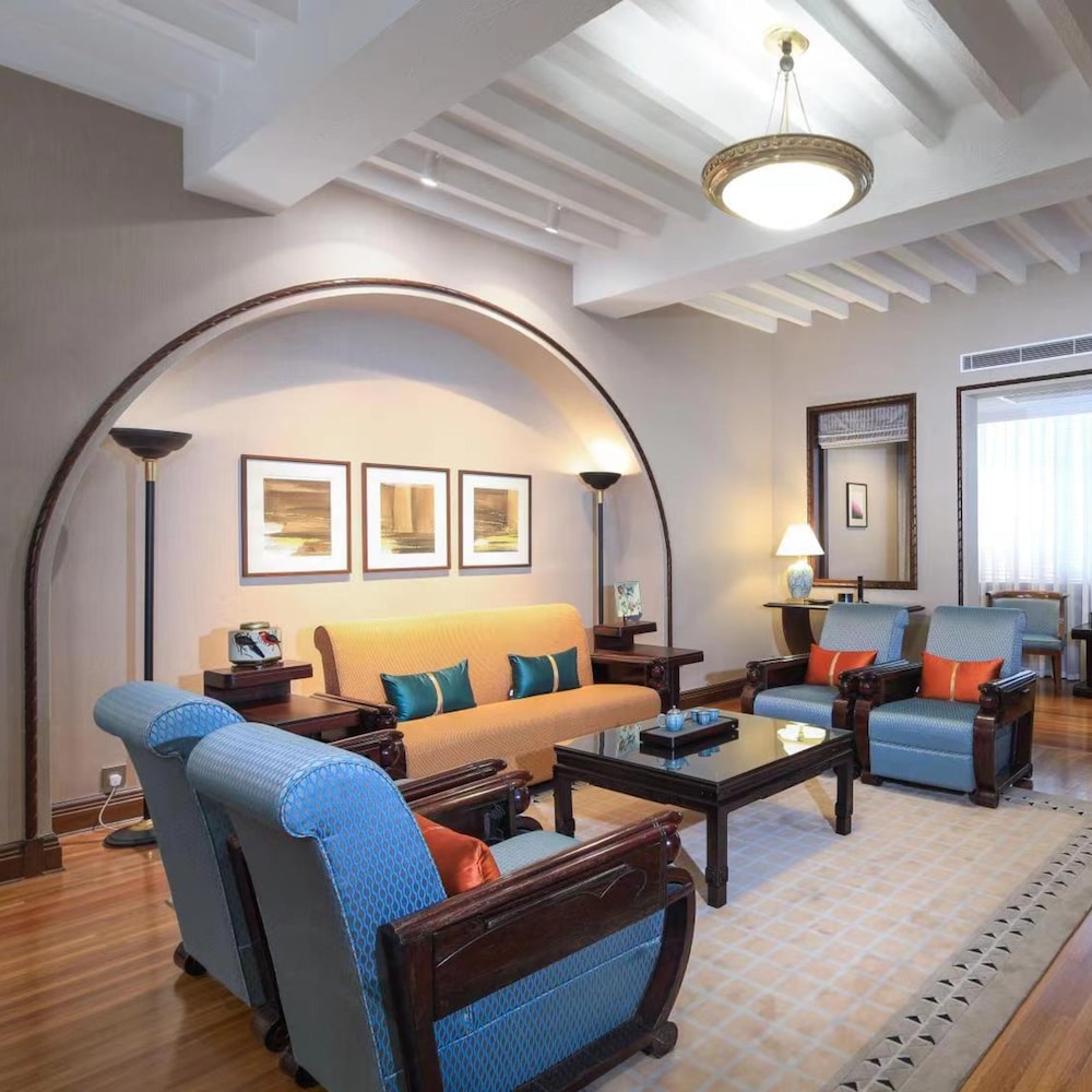 Jin Jiang Hotel 33/50
