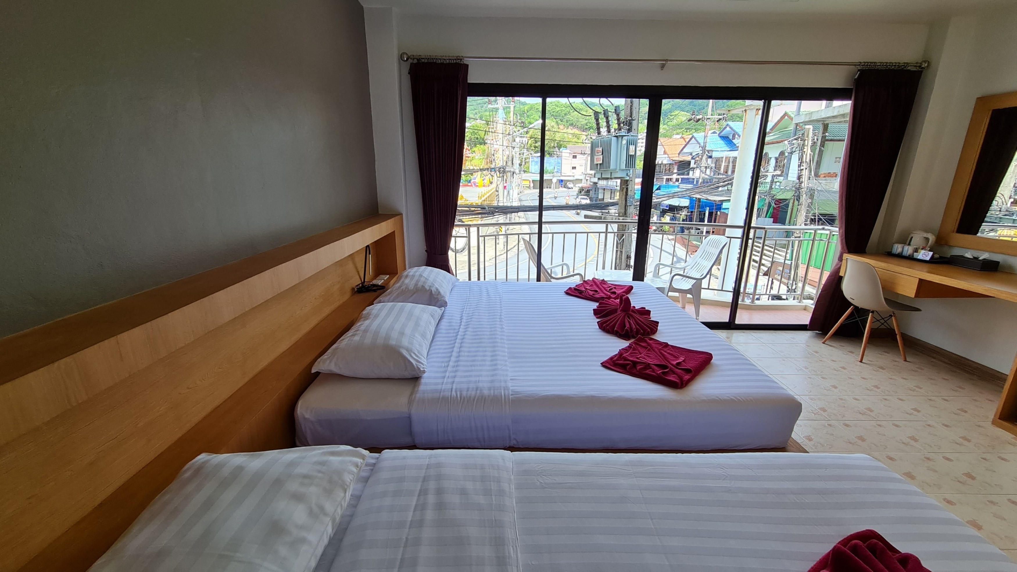 Room Actually 15/38