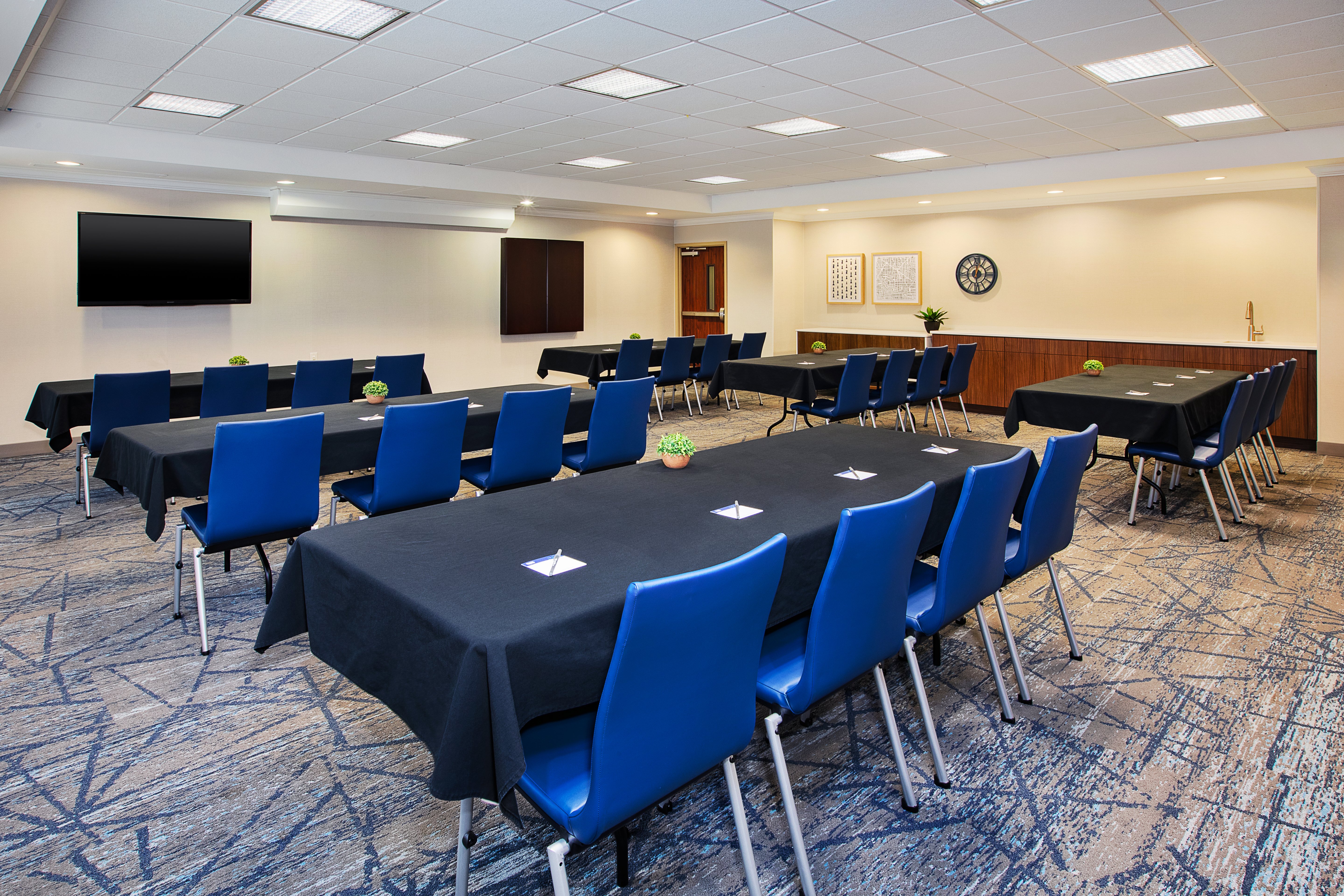 Holiday Inn Express And Suites Sioux Falls Sw 55/61