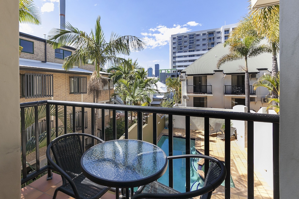 Parkview Apartments 27/45