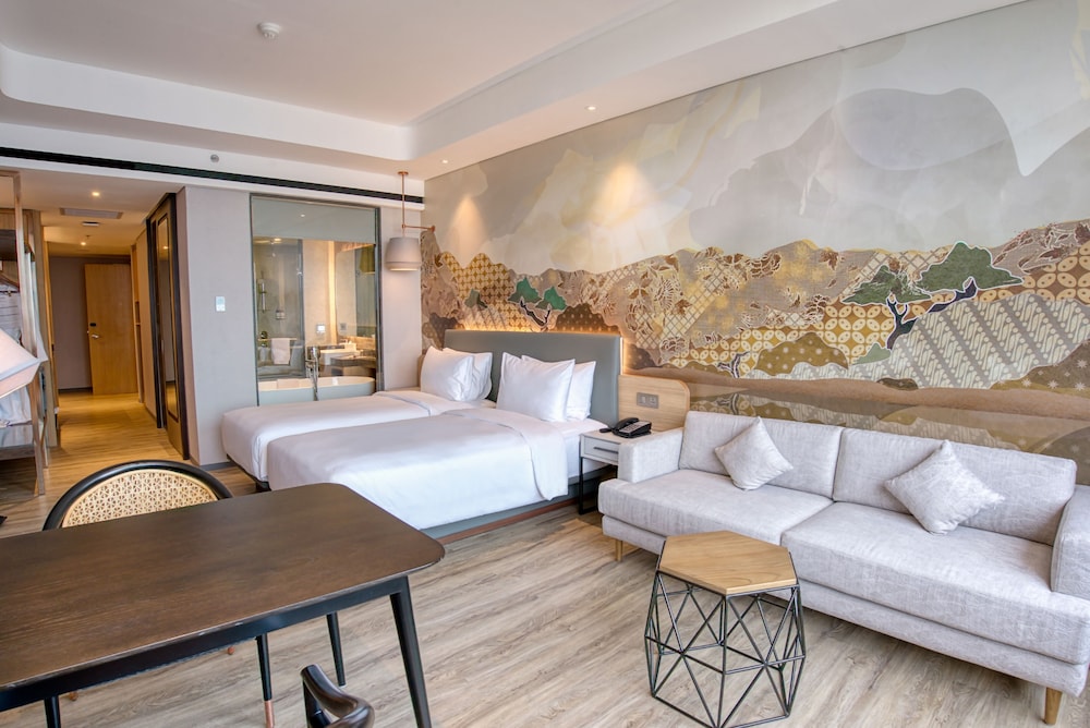 Mercure Jakarta Gatot Subroto 52/78