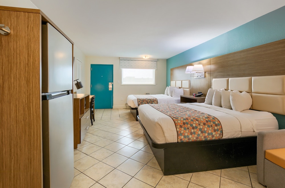 Beachside Resort Hotel 15/38