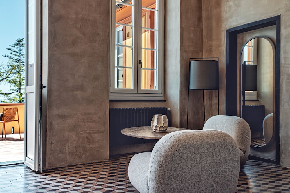 Villa Riviera Suites 21/50