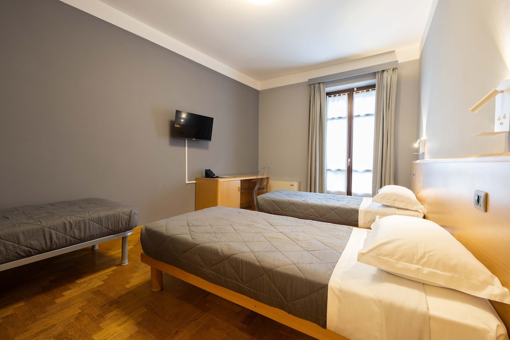 La Ferté Restaurant And Suites 9/50
