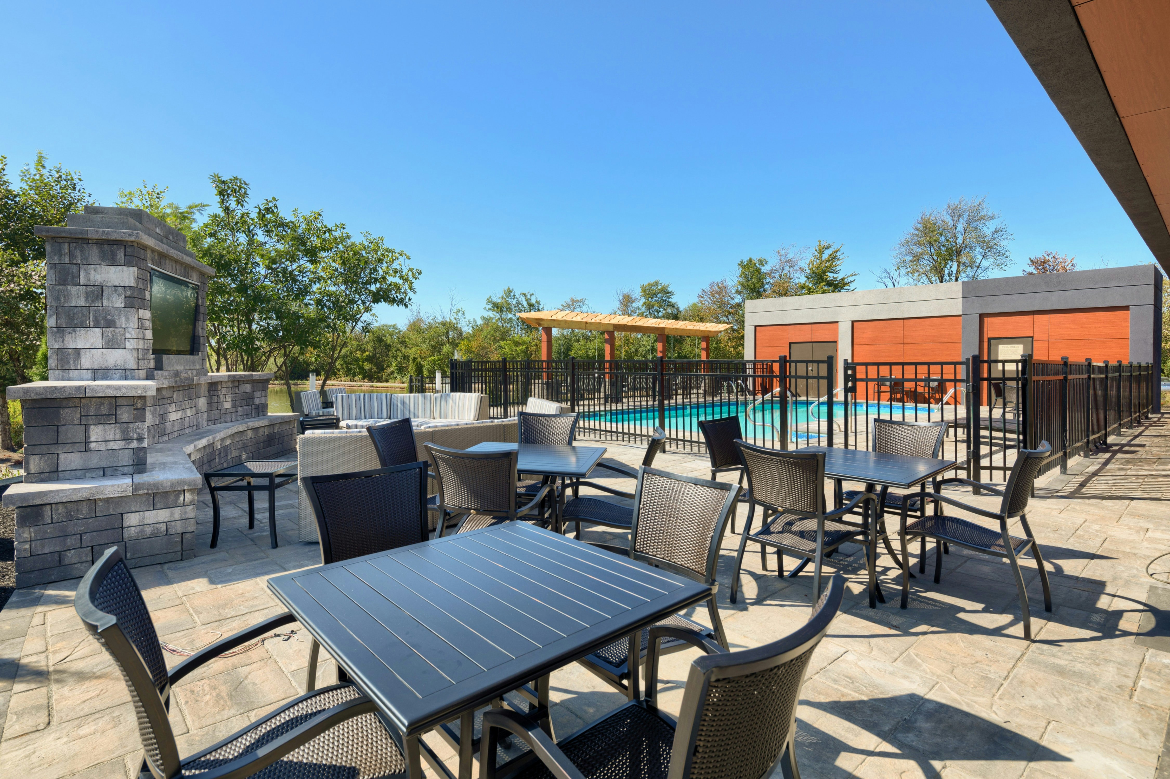 Hampton Inn Louisville-Northeast 9/22