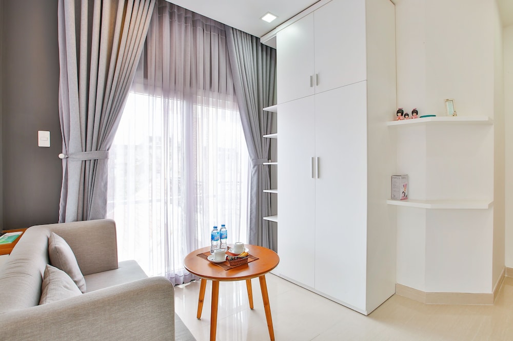 Sunflower Boutique Studio Apartment 29/44