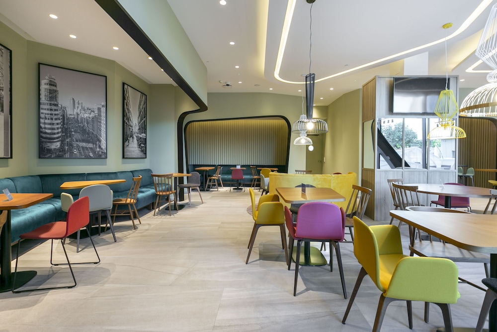 Hampton By Hilton Alcobendas 39/45