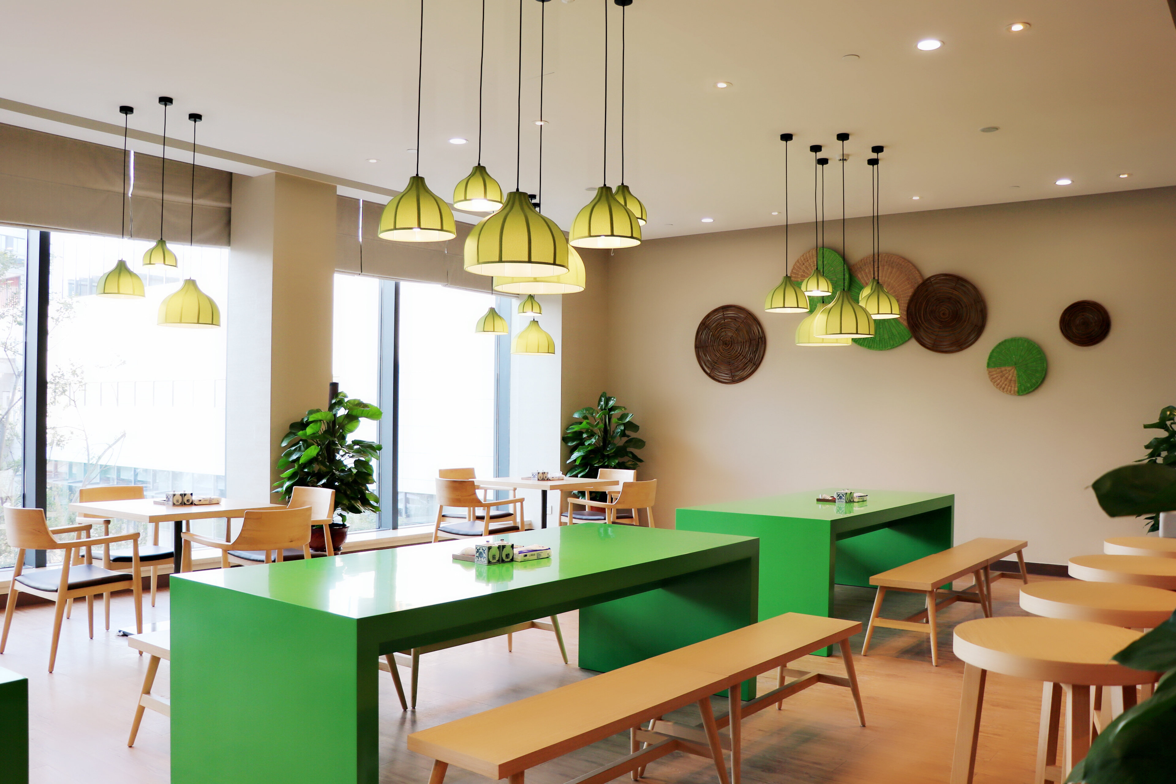 HOLIDAY INN WUXI TAIHU NEW CITY 39/69