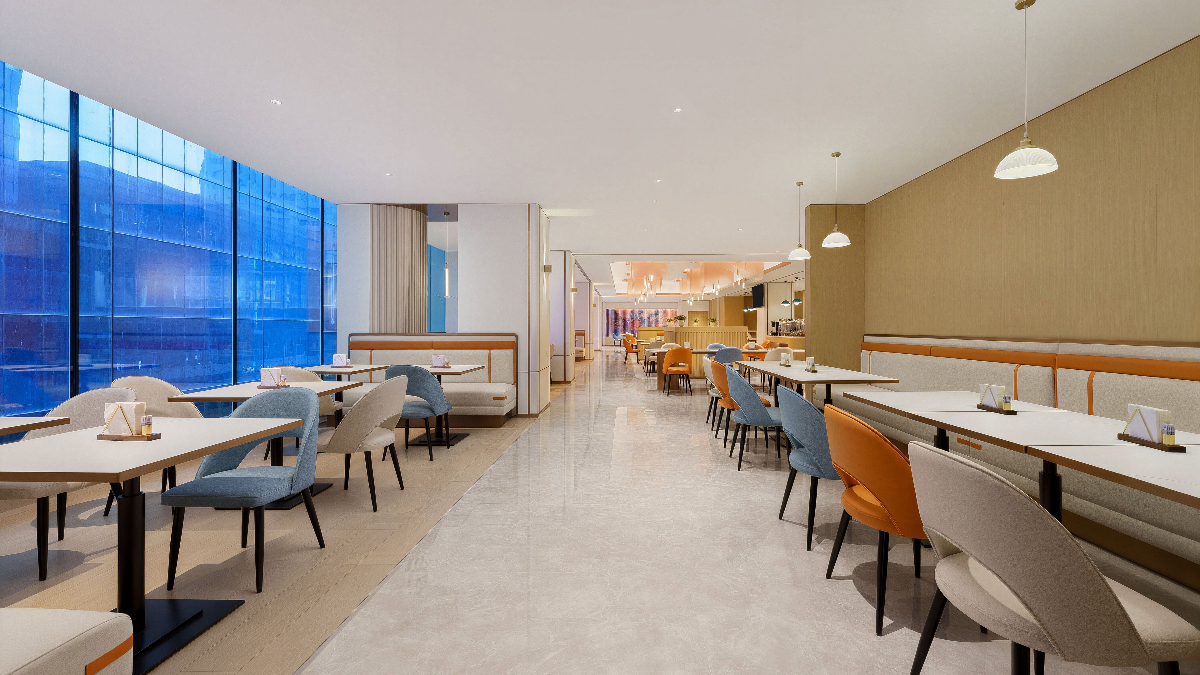 Holiday Inn Express Dalian City Center 34/50